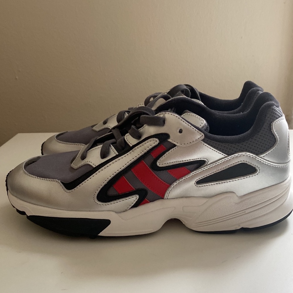 Adidas Yumg-96 Chasm Men’s Sneakers Size 11 1/2